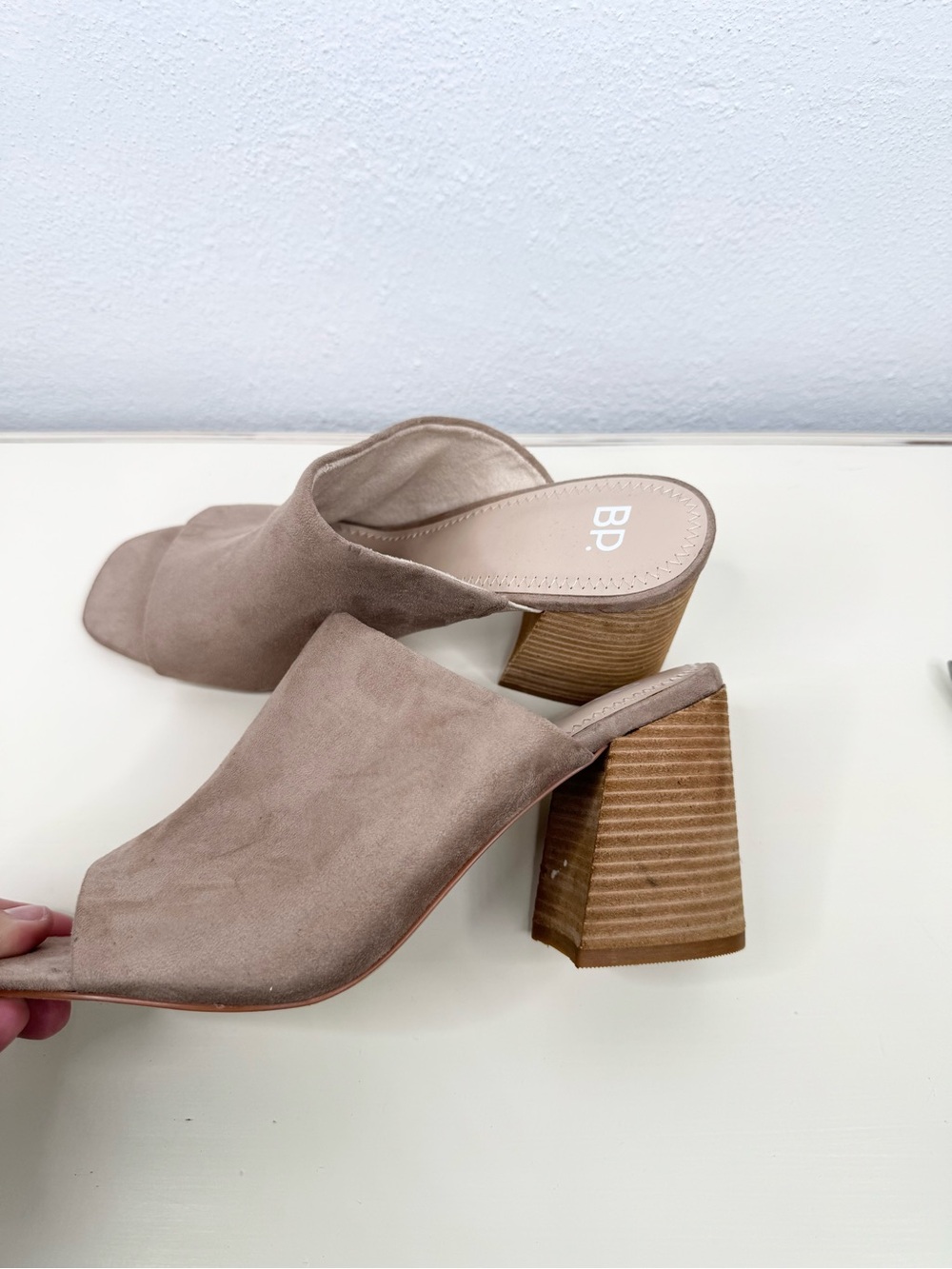 BP. Callum Mule Sandals Womens 8.5 Brown Beige Open Toe Block Heel Slip On - Picture 7 of 11